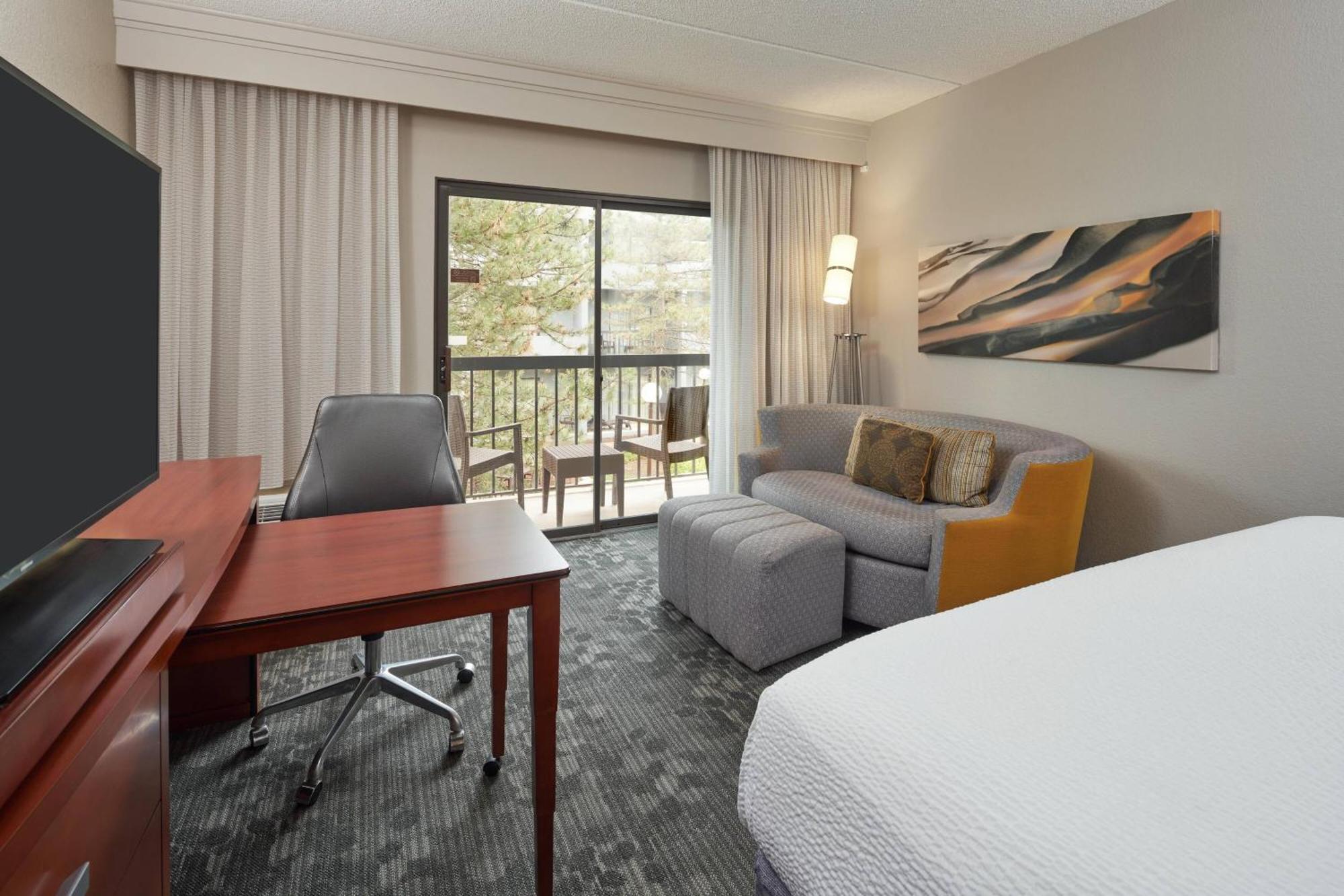 Courtyard Chicago Wood Dale / Itasca Hotel Eksteriør billede