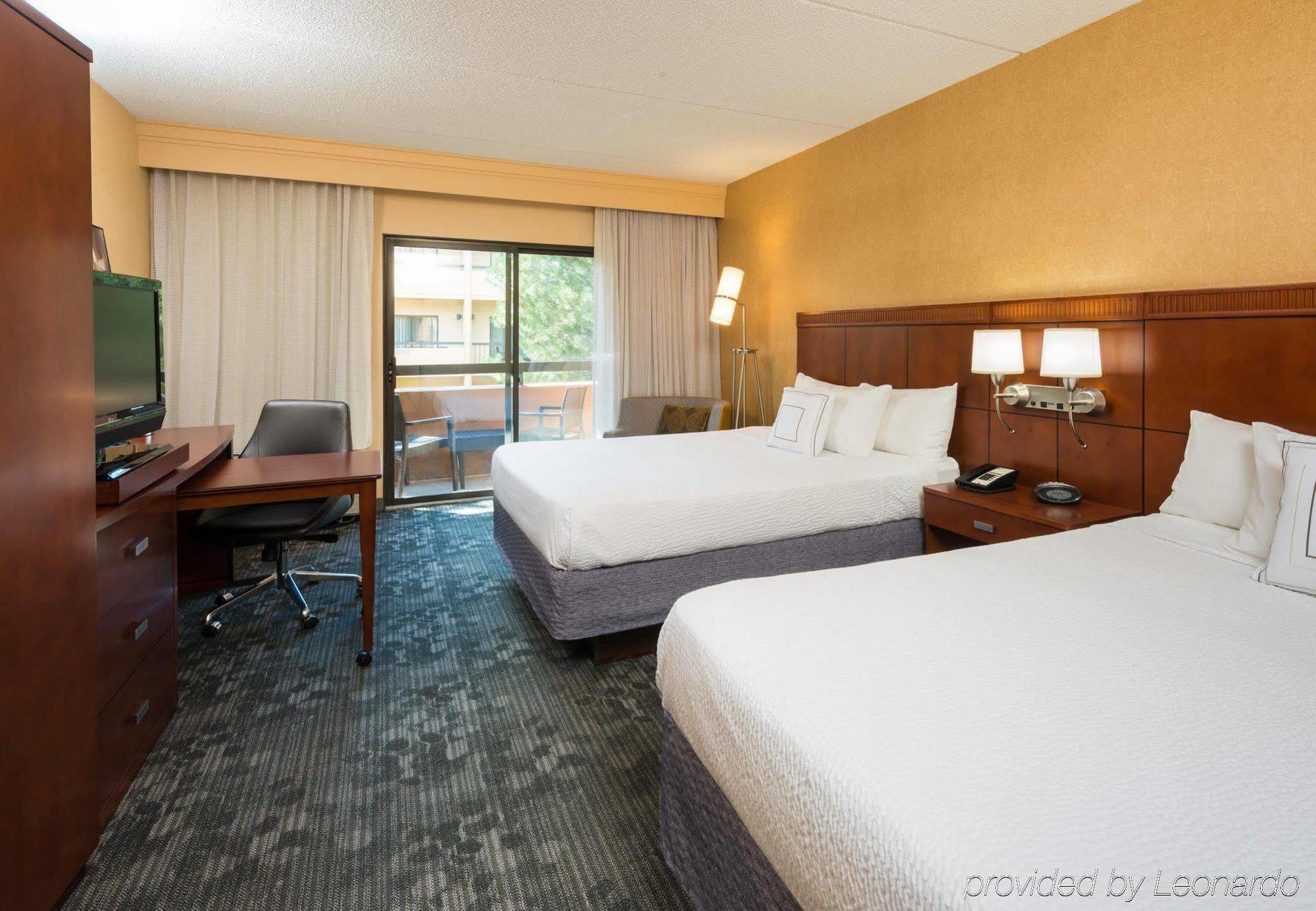 Courtyard Chicago Wood Dale / Itasca Hotel Eksteriør billede